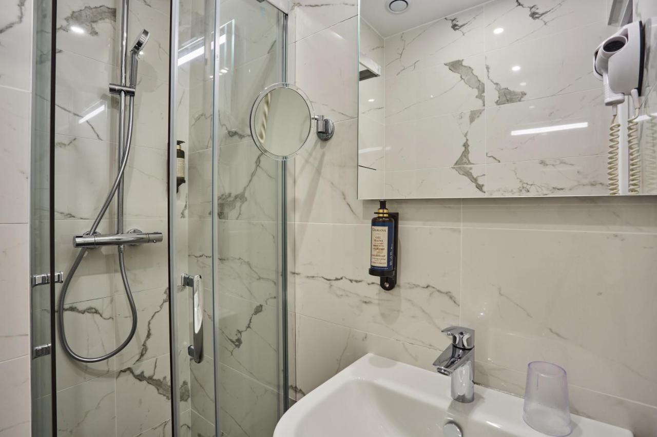 Hotel Lux Picpus Paris Bagian luar foto